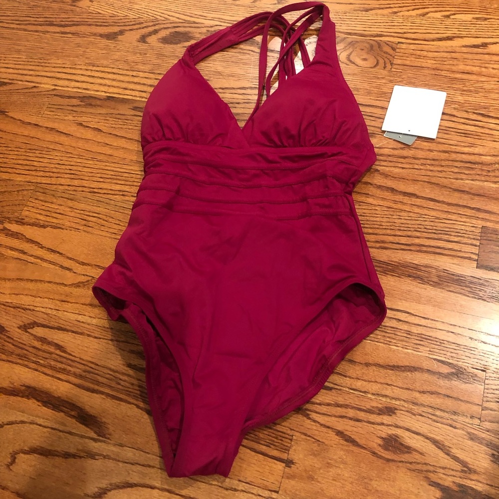 NWT beautiful wine color La Blanca swimsuit size 8